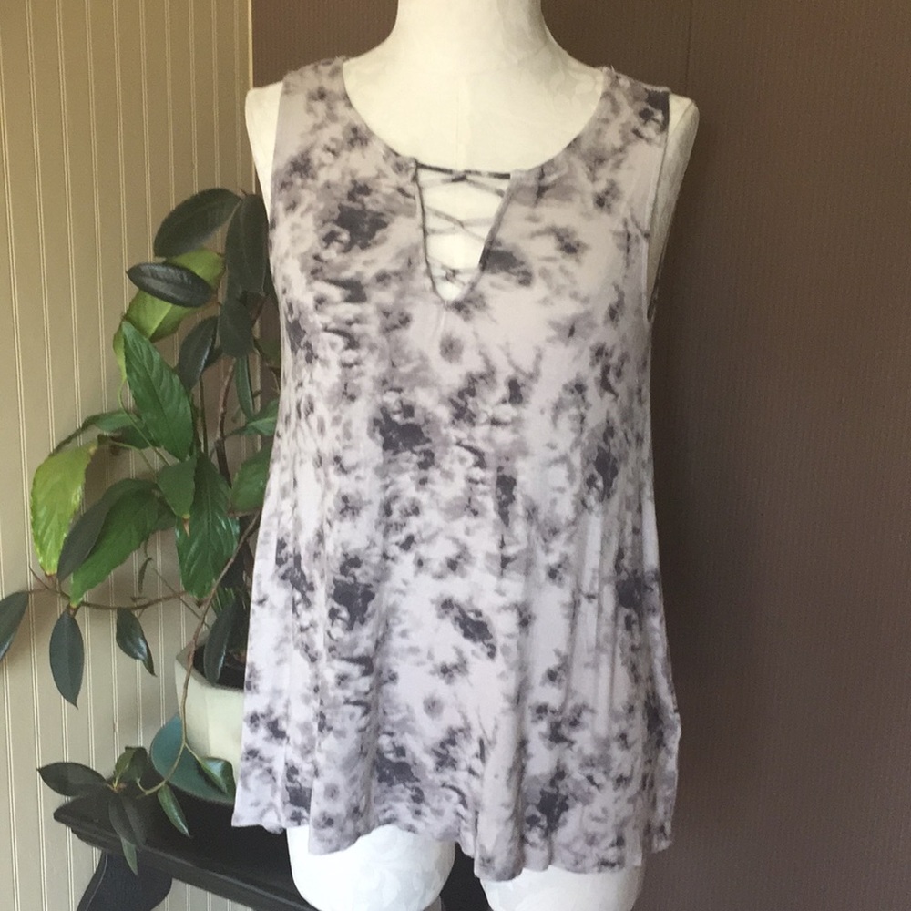Cloud chaser black and gray tie dye flowey tank‎ top size medium